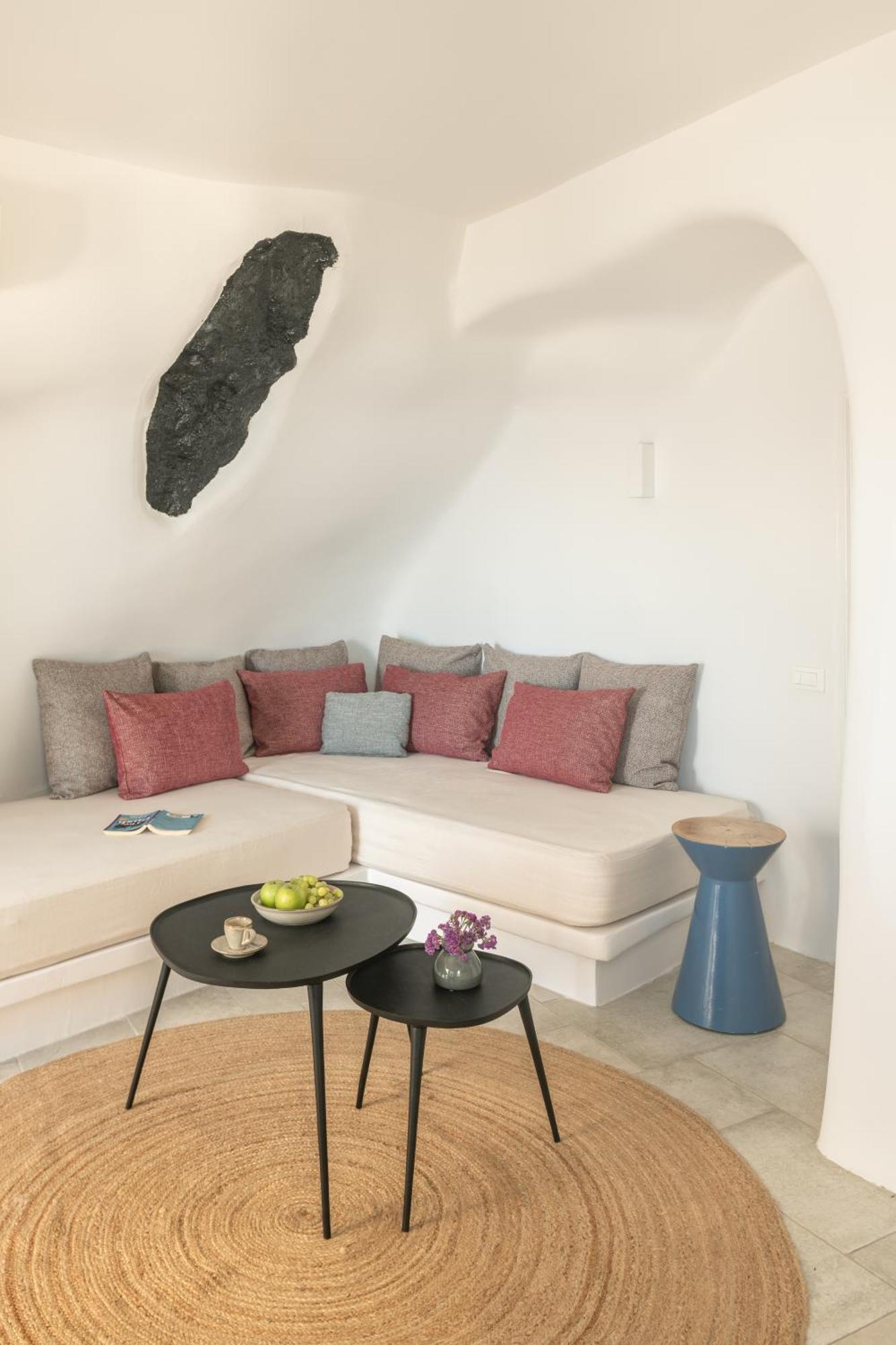Porto Fira Suites Exterior foto