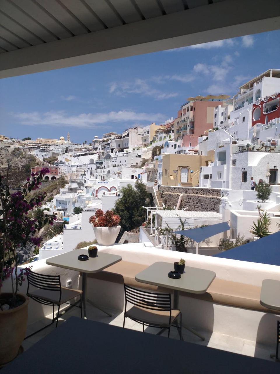 Porto Fira Suites Exterior foto